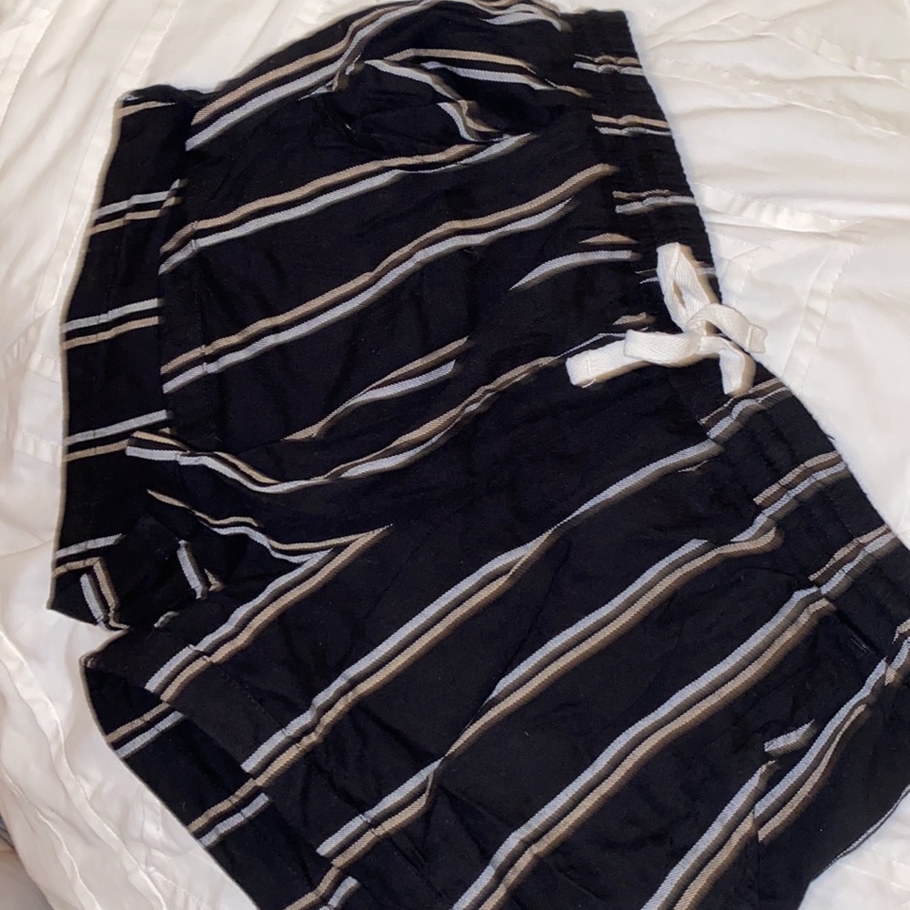 Billabong, size M, and black with grey and gold stripes - Picture 2 of 3